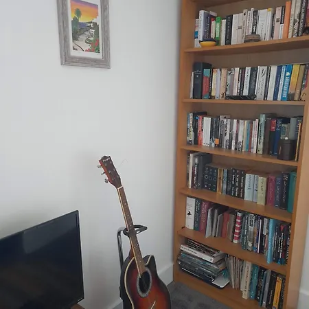 Double Room, Living Space And Bathroom, In A Family Home, Near Ulverston Bed and Breakfast 3*