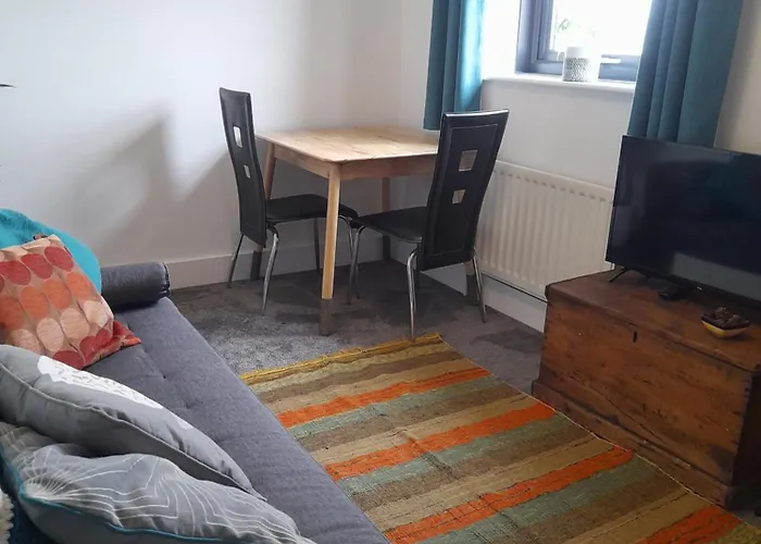 Double Room, Living Space And Bathroom, In A Family Home, Near Ulverston